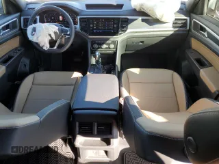 2023 Volkswagen Atlas SE z VIN 1V2WC2CA7PC212807, wystawiony jako Copart lot #78803313 z przebiegiem 8 806 mil mil oraz . Historia ofert i sprzedaży dostępna na DreamBid. Obrazek 8.