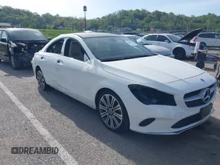 2019 Mercedes-Benz CLA 250 z VIN WDDSJ4GB9KN743255, wystawiony jako IAAI lot #42080248 z przebiegiem 88 533 mil mil oraz . Historia ofert i sprzedaży dostępna na DreamBid. Obrazek 1.