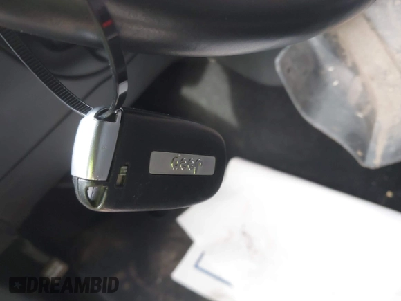 2019 Jeep Grand Cherokee Limited with VIN 1C4RJFBGXKC703558, listed as a IAAI auction lot 41336813 with 41,257 mi miles and . Bid and sale history available at DreamBid. Image 11.