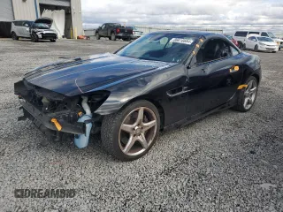 2016 Mercedes-Benz SLK 300 with VIN WDDPK3JA5GF122710, listed as a Copart auction lot 86610684 with 91,621 mi miles and Salvage Title. Bid and sale history available at DreamBid. Image 1.