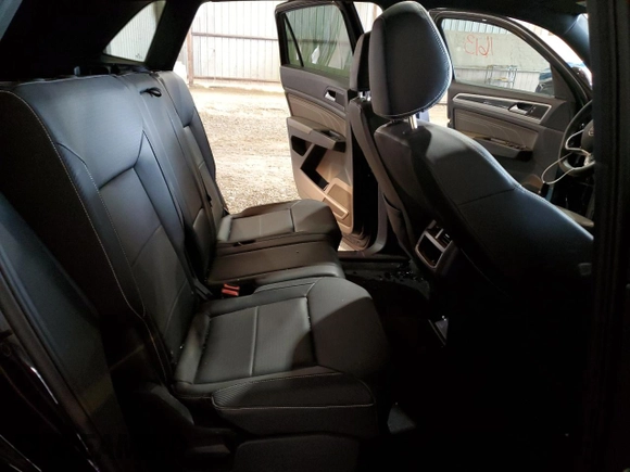 2023 Volkswagen Atlas SEL with VIN 1V2BE2CA0PC203732, listed as a Copart auction lot 67001574 with 30,018 mi miles and Salvage title. Bid and sale history available at DreamBid. Image 10.