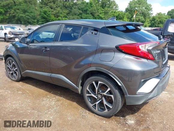2018 Toyota C-HR XLE z VIN NMTKHMBX5JR045242, wystawiony jako IAAI lot #42209395 z przebiegiem 78 755 mil mil oraz . Historia ofert i sprzedaży dostępna na DreamBid. Obrazek 3.