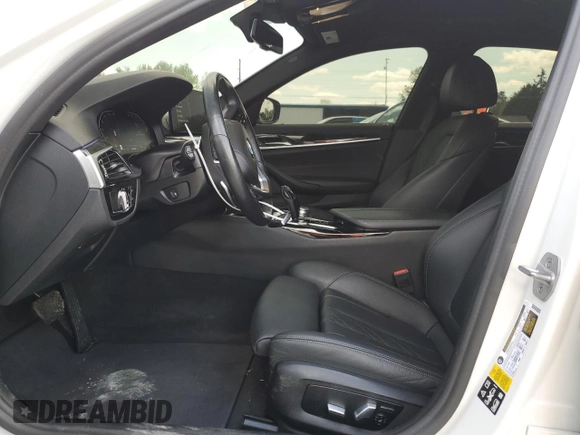 2022 BMW 5 Series 540i xDrive with VIN WBA73BJ06NWX59060, listed as a Copart auction lot 52142645 with 33,678 mi miles and Salvage title. Bid and sale history available at DreamBid. Image 7.