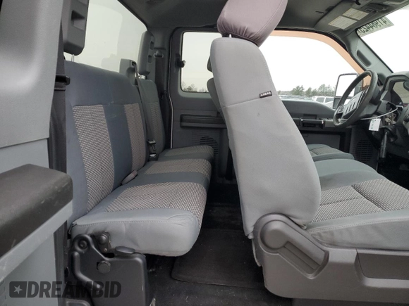 2013 Ford F-250 XL с VIN 1FT7X2A64DEA02304, выставлен на аукционе Copart как лот 41984425 с пробегом 171 050 миль миль и Списание • Salvage title. История ставок и продаж доступна на DreamBid. Изображение 10.