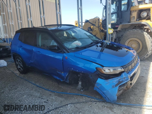 2022 Jeep Compass Trailhawk z VIN 3C4NJDDB1NT167161, wystawiony jako Copart lot #55769615 z przebiegiem 44 557 mil mil oraz Czysty tytuł • Clean title. Historia ofert i sprzedaży dostępna na DreamBid. Obrazek 4.