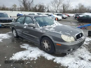 2002 Hyundai Sonata with VIN KMHWF25S52A703469, listed as a Copart auction lot 87401764 with 80,960 mi miles and Clean Title. Bid and sale history available at carsss.com. Image 4.