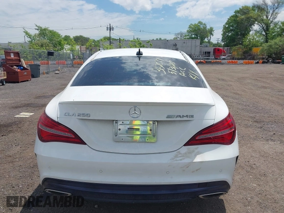 2019 Mercedes-Benz CLA 250 z VIN WDDSJ4EB3KN724820, wystawiony jako IAAI lot #42201889 z przebiegiem Nie podano mil oraz . Historia ofert i sprzedaży dostępna na DreamBid. Obrazek 16.
