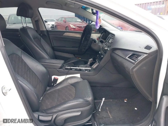 2015 Hyundai Sonata 2.4L Sport with VIN 5NPE34AF1FH042454, listed as a IAAI auction lot 41799812 with 132,859 mi miles. Bid and sale history available at carsss.com. Image 5.