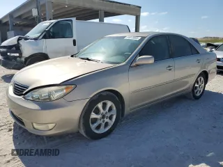 2006 Toyota Camry LE z VIN 4T1BF30K76U631755, wystawiony jako Copart lot #54813805 z przebiegiem 208 855 mil mil oraz Czysty tytuł • Clean title. Historia ofert i sprzedaży dostępna na DreamBid. Obrazek 1.