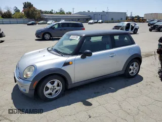 2008 MINI Hardtop with VIN WMWMF33528TT60211, listed as a Copart auction lot 55355705 with 112,027 mi miles and Clean Title. Bid and sale history available at DreamBid. Image 1.