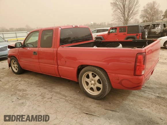 2001 Chevrolet Silverado 1500 LS with VIN 2GCEC19T411110961, listed as a Copart auction lot 49199325 with 212,257 mi miles and Salvage Title. Bid and sale history available at DreamBid. Image 2.