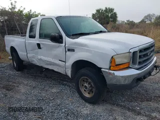 2000 Ford F-350 XL with VIN 1FTSX31FXYEB32383, listed as a IAAI auction lot 41447091 with 370,350 mi miles and . Bid and sale history available at DreamBid. Image 1.