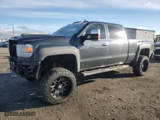 2017 GMC Sierra 2500HD Denali with VIN 1GT12UEY2HF172852, listed as a Copart auction lot 48895635 with 230,977 mi miles and Salvage Title. Bid and sale history available at carsss.com. Image 1.