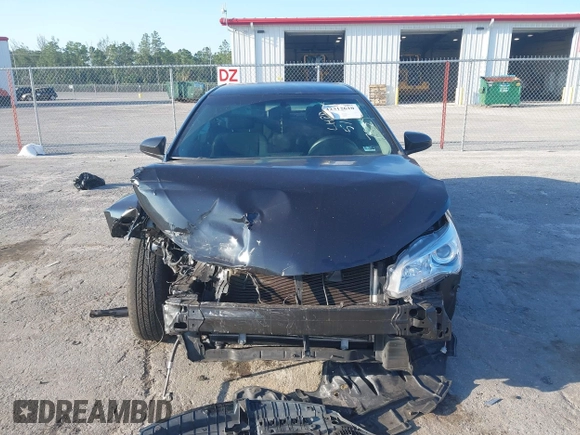 2017 Toyota Camry XLE z VIN 4T1BF1FK0HU277334, wystawiony jako IAAI lot #42312610 z przebiegiem 116 948 mil mil oraz . Historia ofert i sprzedaży dostępna na DreamBid. Obrazek 6.