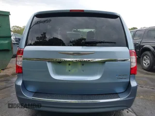 2013 Chrysler Town & Country Limited with VIN 2C4RC1GG5DR571731, listed as a IAAI auction lot 42028807 with 155,875 mi miles. Bid and sale history available at carsss.com. Image 16.