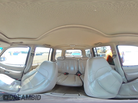 2000 Ford Explorer Eddie Bauer с VIN 1FMDU84P3YZA71207, выставлен на аукционе Copart как лот 58270915 с пробегом 188 096 миль миль и Списание • Salvage title. История ставок и продаж доступна на DreamBid. Изображение 15.