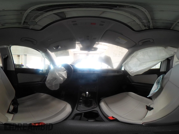 2020 Volkswagen Tiguan SE z VIN 3VV3B7AX0LM007612, wystawiony jako IAAI lot #42275320 z przebiegiem 44 254 mil mil oraz . Historia ofert i sprzedaży dostępna na DreamBid. Obrazek 19.