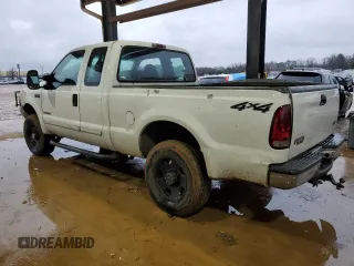 2001 Ford Super Duty F-250 XL with VIN 1FTNX21F11EA72507, listed as a Copart auction lot 41927455 with 257,889 mi miles and Salvage Title. Bid and sale history available at carsss.com. Image 2.