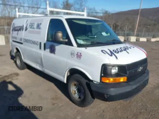 2008 Chevrolet City Express Cargo z VIN 1GCHG35C981216681, wystawiony jako IAAI lot #41621918 z przebiegiem 117 130 mil mil oraz . Historia ofert i sprzedaży dostępna na DreamBid. Obrazek 1.