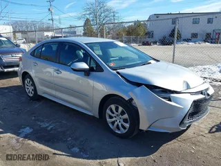 2020 Toyota Corolla LE with VIN 5YFEPRAE8LP124558, listed as a IAAI auction lot 41606511 with 13,529 mi miles. Bid and sale history available at carsss.com. Image 1.