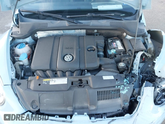 2013 Volkswagen Beetle 2.5L with VIN 3VW5P7AT9DM811542, listed as a IAAI auction lot 41683361 with 79,018 mi miles and . Bid and sale history available at DreamBid. Image 10.