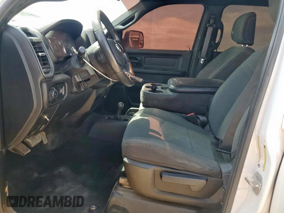 2022 Ram 2500 Tradesman z VIN 3C6UR5HL2NG346645, wystawiony jako Copart lot #60166845 z przebiegiem 70 932 mil mil oraz Szkoda całkowita • Salvage title. Historia ofert i sprzedaży dostępna na DreamBid. Obrazek 7.