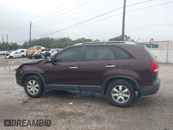 2011 Kia Sorento LX with VIN 5XYKT3A13BG094591, listed as a IAAI auction lot 41986727 with 237,681 mi miles. Bid and sale history available at carsss.com. Image 14.