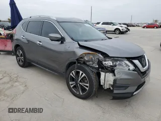 2019 Nissan Rogue SV with VIN JN8AT2MT1KW253618, listed as a Copart auction lot 82229044 with 115,902 mi miles and Salvage Title. Bid and sale history available at carsss.com. Image 4.