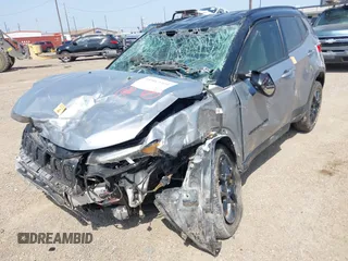 2023 Jeep Compass Latitude z VIN 3C4NJDBN4PT503269, wystawiony jako IAAI lot #41912204 z przebiegiem Nie podano mil oraz . Historia ofert i sprzedaży dostępna na DreamBid. Obrazek 6.