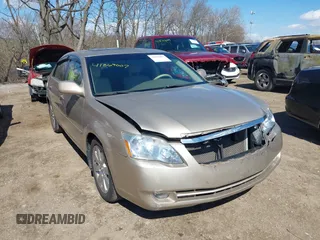 2007 Toyota Avalon XL z VIN 4T1BK36B17U231257, wystawiony jako IAAI lot #41869007 z przebiegiem 129 744 mil mil oraz . Historia ofert i sprzedaży dostępna na DreamBid. Obrazek 1.
