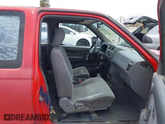 1998 Nissan Frontier XE z VIN 1N6DD26S9WC313482, wystawiony jako IAAI lot #42248356 z przebiegiem 285 719 mil mil oraz . Historia ofert i sprzedaży dostępna na DreamBid. Obrazek 5.