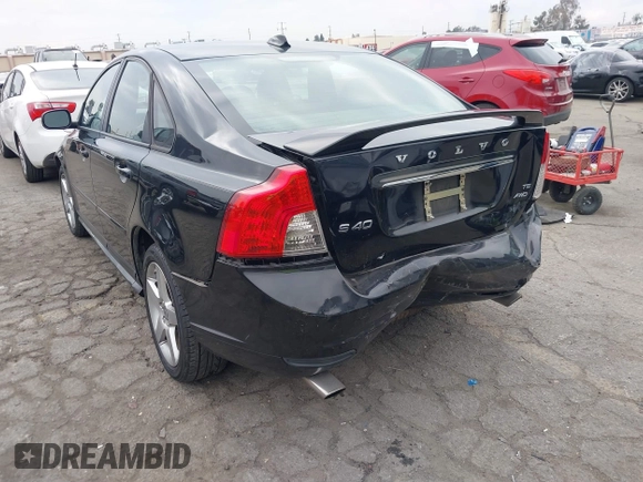 2010 Volvo S40 R-Design with VIN YV1672MH4A2488208, listed as a IAAI auction lot 41462415 with 125,665 mi miles. Bid and sale history available at carsss.com. Image 3.