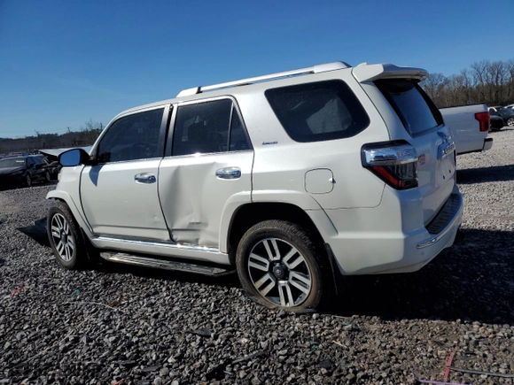 2018 Toyota 4Runner SR5 with VIN JTEZU5JR8J5188322, listed as a Copart auction lot 44978435 with 93,411 mi miles and Salvage Title. Bid and sale history available at carsss.com. Image 2.