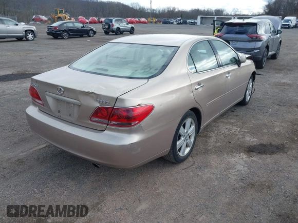 2005 Lexus ES 330 with VIN JTHBA30G255073920, listed as a IAAI auction lot 41886960 with 118,848 mi miles. Bid and sale history available at carsss.com. Image 4.