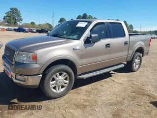 2004 Ford F-150 XLT with VIN 1FTPW14504KC17681, listed as a IAAI auction lot 41852362 with 201,674 mi miles. Bid and sale history available at carsss.com. Image 2.