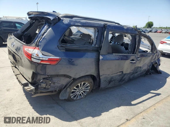 2018 Toyota Sienna XLE Auto Access Seat с VIN 5TDYZ3DC7JS915179, выставлен на аукционе Copart как лот 58565195 с пробегом Не указан миль и Списание • Salvage title. История ставок и продаж доступна на DreamBid. Изображение 3.