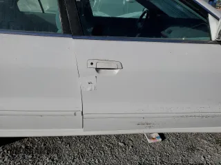 2000 Mitsubishi Galant ES with VIN 4A3AA46G8YE127457, listed as a Copart auction lot 82405914 with 55,640 mi miles and Salvage Title. Bid and sale history available at carsss.com. Image 12.