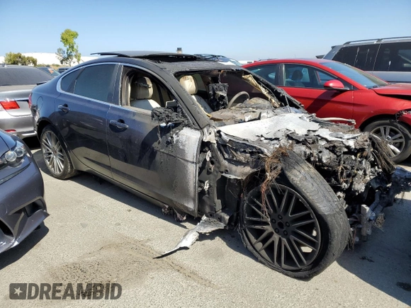 2016 Jaguar XF 35t Prestige with VIN SAJBE4BV0GCY07848, listed as a Copart auction lot 58161004 with Not Provided miles and Non Repairable. Bid and sale history available at carsss.com. Image 4.