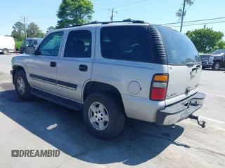 2004 Chevrolet Tahoe LS z VIN 1GNEC13V04J244023, wystawiony jako IAAI lot #42135613 z przebiegiem 298 581 mil mil oraz . Historia ofert i sprzedaży dostępna na DreamBid. Obrazek 3.