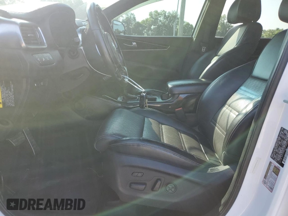 2016 Kia Sorento SX with VIN 5XYPKDA55GG095072, listed as a Copart auction lot 61426975 with 147,043 mi miles and Clean title. Bid and sale history available at DreamBid. Image 7.