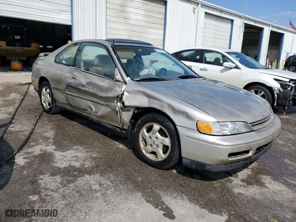 1995 Honda Accord EX w/Leather with VIN 1HGCD7164SA039850, listed as a Copart auction lot 73191274 with 124,653 mi miles and Salvage Title. Bid and sale history available at carsss.com. Image 4.