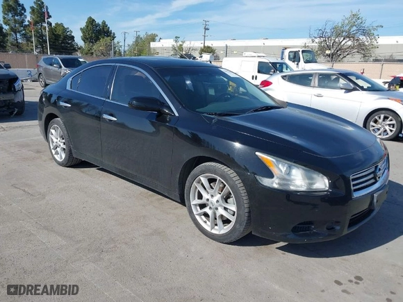 2012 Nissan Maxima 3.5 S with VIN 1N4AA5APXCC818709, listed as a IAAI auction lot 41978636 with 134,159 mi miles. Bid and sale history available at carsss.com. Image 1.