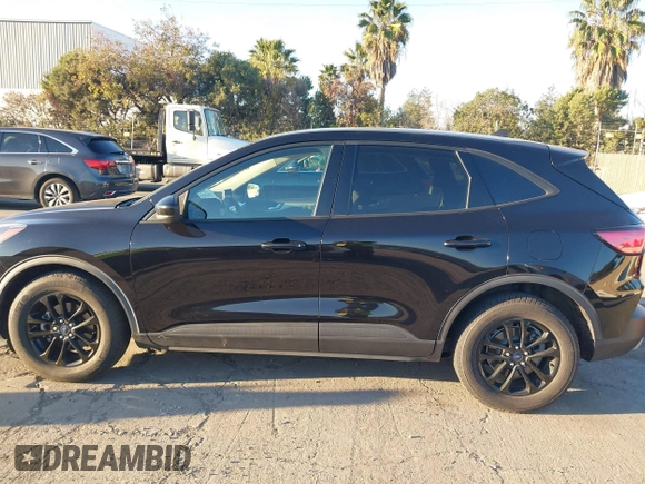 2020 Ford Escape SE Sport Hybrid with VIN 1FMCU0BZ1LUC61109, listed as a IAAI auction lot 41407511 with 135,353 mi miles and . Bid and sale history available at carsss.com. Image 15.
