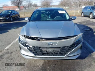2022 Hyundai Elantra SEL with VIN 5NPLM4AG4NH081132, listed as a IAAI auction lot 41153021 with 22,705 mi miles and . Bid and sale history available at carsss.com. Image 12.