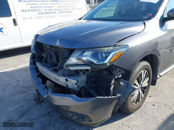 2017 Nissan Pathfinder SL with VIN 5N1DR2MM4HC622705, listed as a IAAI auction lot 41419090 with 218,879 mi miles. Bid and sale history available at carsss.com. Image 6.
