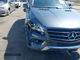 2012 Mercedes-Benz M 350 with VIN 4JGDA5HB4CA036981, listed as a IAAI auction lot 41831212 with 97,387 mi miles and . Bid and sale history available at DreamBid. Image 6.