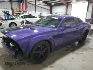 2014 Dodge Challenger SRT-8 z VIN 2C3CDYCJ3EH137543, wystawiony jako Copart lot #44734455 z przebiegiem 88 317 mil mil oraz Szkoda całkowita • Salvage title. Historia ofert i sprzedaży dostępna na DreamBid. Obrazek 1.