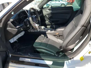 2024 Porsche 911 Carrera with VIN WP0AA2A90RS209329, listed as a Copart auction lot 43049475 with 1,785 mi miles and Salvage Title. Bid and sale history available at carsss.com. Image 7.