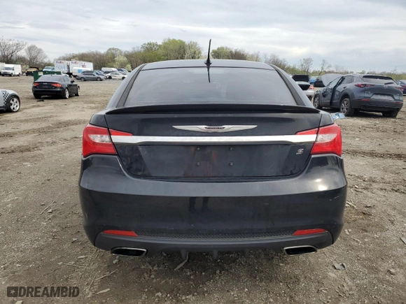 2013 Chrysler 200 Limited with VIN 1C3CCBCG3DN745136, listed as a Copart auction lot 51962975 with 249,860 mi miles and Clean Title. Bid and sale history available at carsss.com. Image 6.