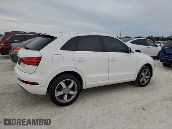 2015 Audi Q3 Premium Plus z VIN WA1BFCFS7FR002537, wystawiony jako Copart lot #77711754 z przebiegiem 78 024 mil mil oraz Szkoda całkowita • Salvage title. Historia ofert i sprzedaży dostępna na DreamBid. Obrazek 3.